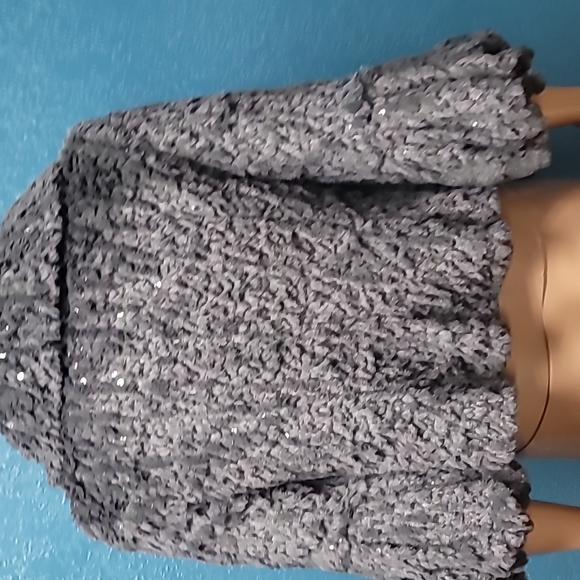 Size medium cardigan from forever 21 - Picture 4 of 6